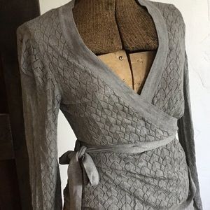 Lightweight wrap sweater, tie, size 10. H&M - EUC